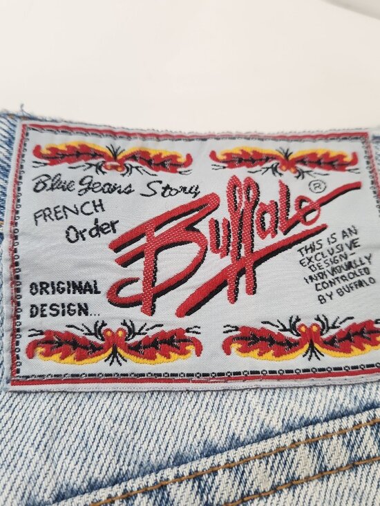 Vintage Buffalo Jeans 100% Cotton Light Wash 90s Distressed Denim Size 27 - Picture 3 of 15